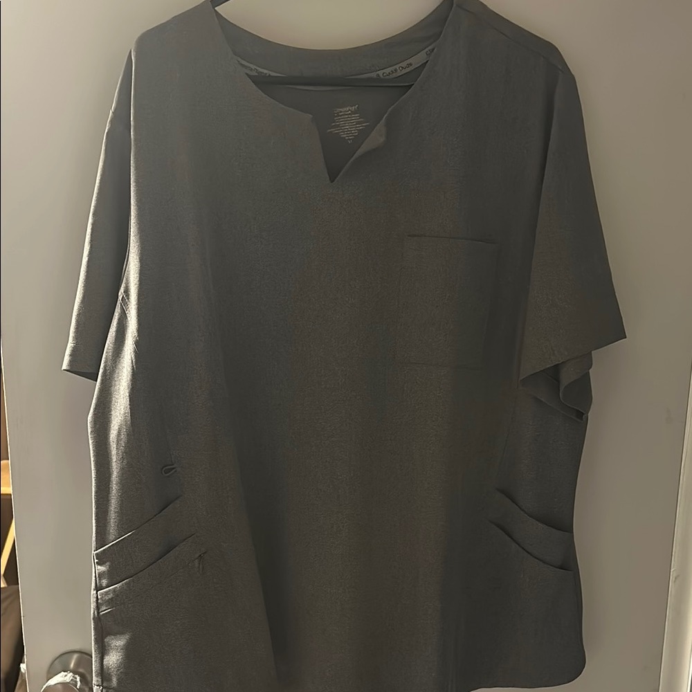 ClimateRight by Cuddl Duds Women’s Scrub Top- light grey